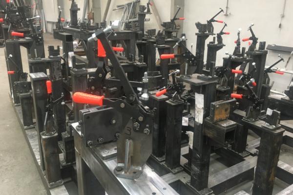 HEAVY SERIES VERTICAL TOGGLE CLAMPS